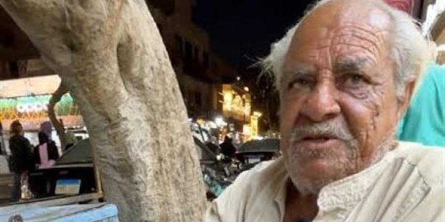 بائع الجرائد ضحية السرقة بحلوان: حب الناس عوضني عن كل خسارة