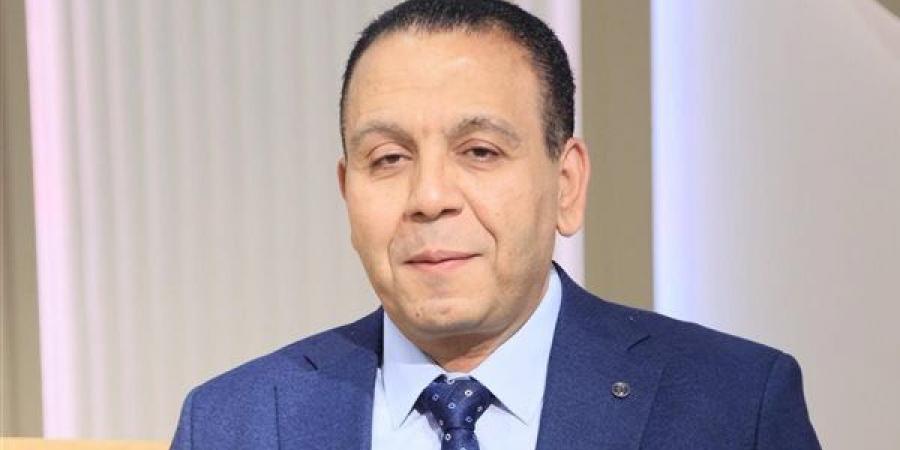 خبير تربوي يحذر من ذهاب طلاب المرحلة الابتدائية إلى المدارس بالصيف
