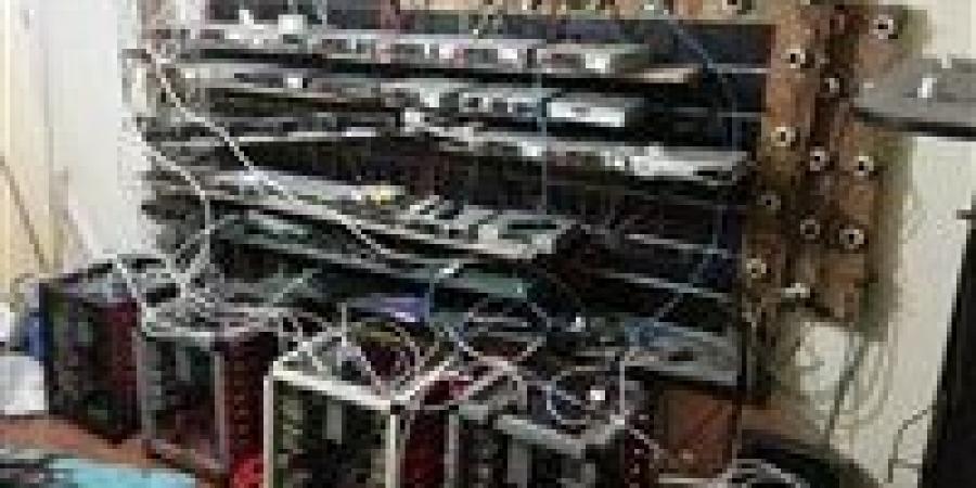 بث مشفر خارج القانون.. الداخلية تضبط شبكة تليفزيونية غير مرخصة في الإسكندرية