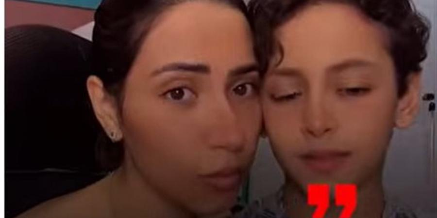 أعظم درس من أم لابنها عن الوحدة الوطنية في مصر (فيديو)