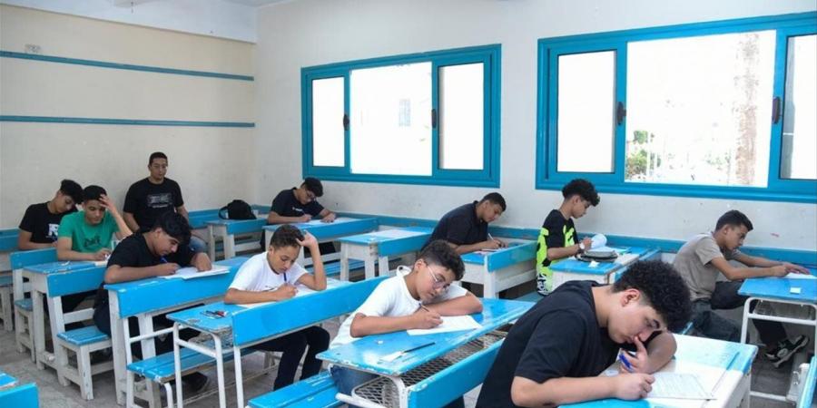 "تعليم الجيزة" تحقق في صحة امتحان الهندسة للشهادة الإعدادية المتداول