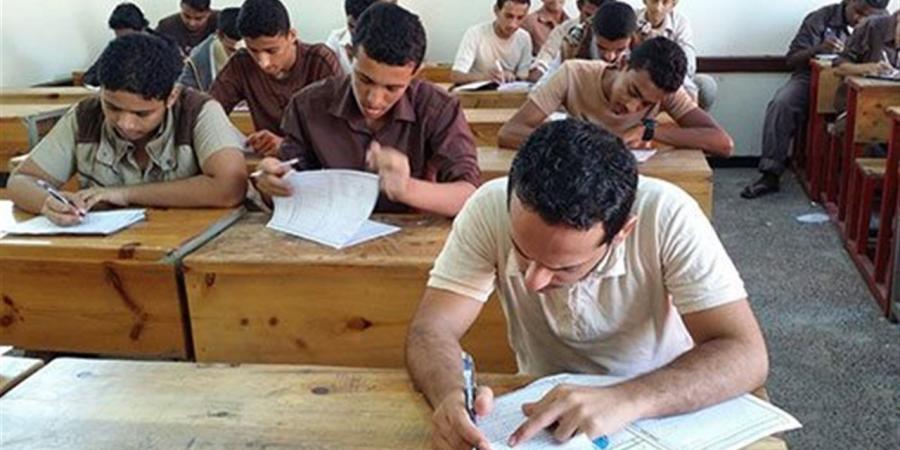 انتهاء اختبار مادة التربية الدينية لطلاب الشهادة الإعدادية بالقاهرة
