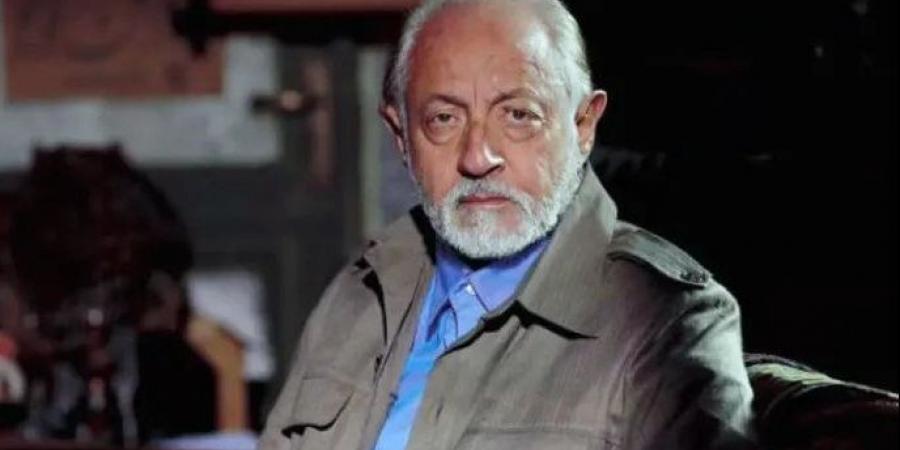 رحلة صراع انتهت بالتهاب رئوي حاد.. تاريخ عبد العزيز مخيون المرضي
