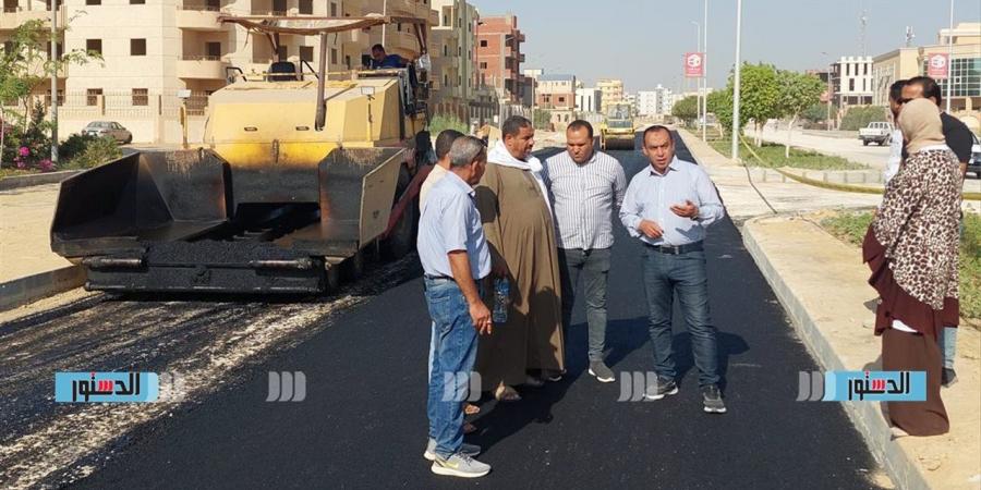 رئيس جهاز الفيوم الجديدة: جار الانتهاء من تطوير طريق أسيوط الغربي