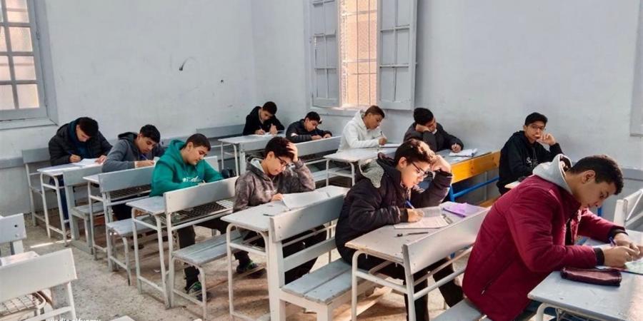 تداول صور مزعومة لأسئلة امتحان الدراسات الاجتماعية لإعدادية الجيزة