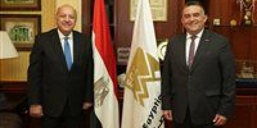 وكيل النواب خلال لقائه رئيس البورصة: إلغاء ضريبة الأرباح الرأسمالية يعزز جاذبية البورصة وثقة المستثمرين
