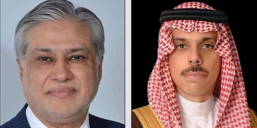 وزير الخارجية السعودي يتلقى اتصالا من نظيره الباكستاني لبحث مستجدات التطورات الإقليمية