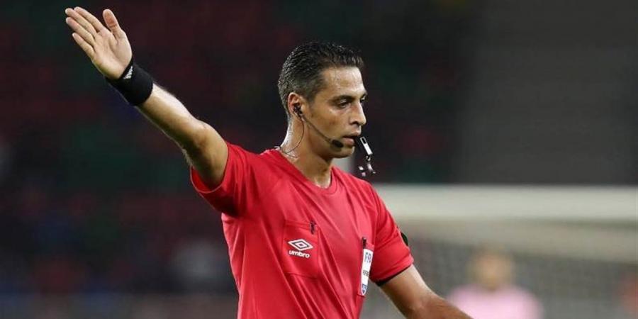 أمين عمر حكمًا رابعًا في مباراة العراق والنرويج بمونديال 2026.. الظهور الثاني للمصري في البطولة