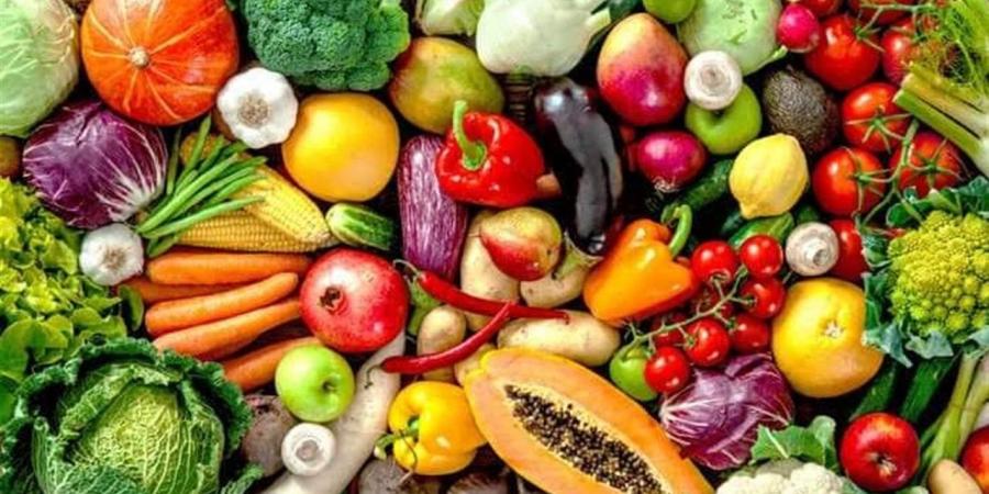 عروض على الفاكهة والتمور بأسواق سوهاج اليوم السبت 13 يونيو 2026
