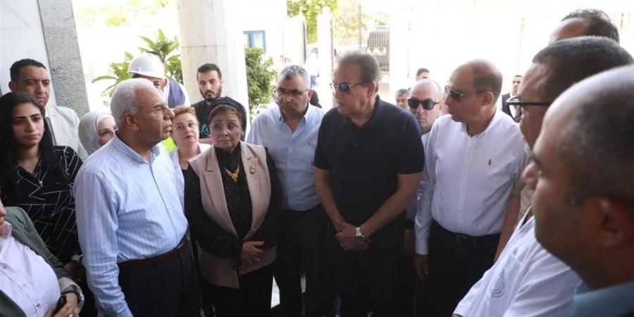 وزير الصحة يتفقد مركز أورام المنيا ومستشفى التأمين الصحي