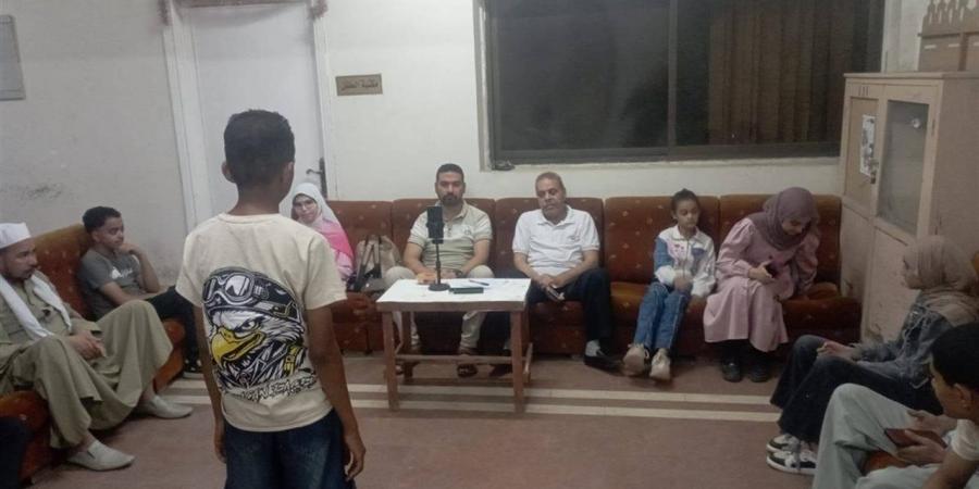 قصائد وقصص وإنشاد.. نادي أدب قصر ثقافة طهطا يحتفي بالمبدعين والمواهب الواعدة