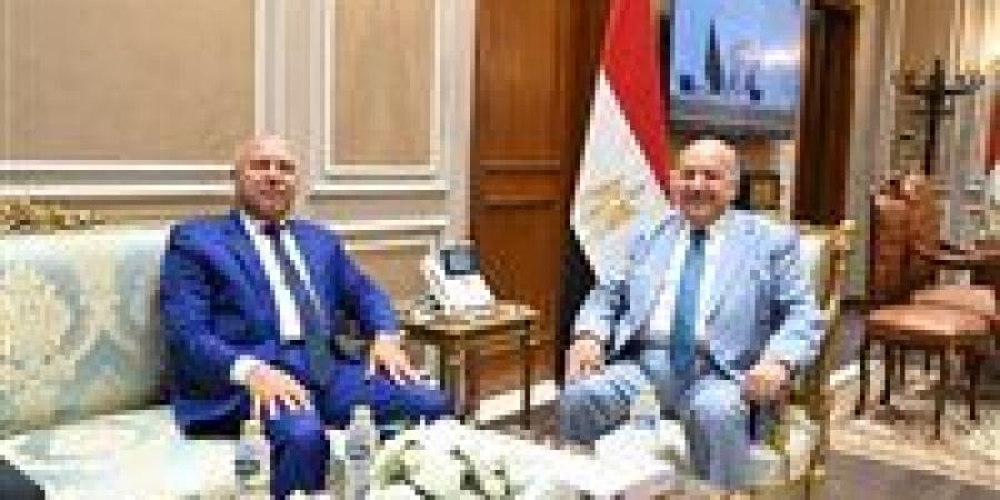 وكيل مجلس النواب يبحث مع وزير النقل مستقبل النقل الذكي وتسعير تذكرة القطار السريع