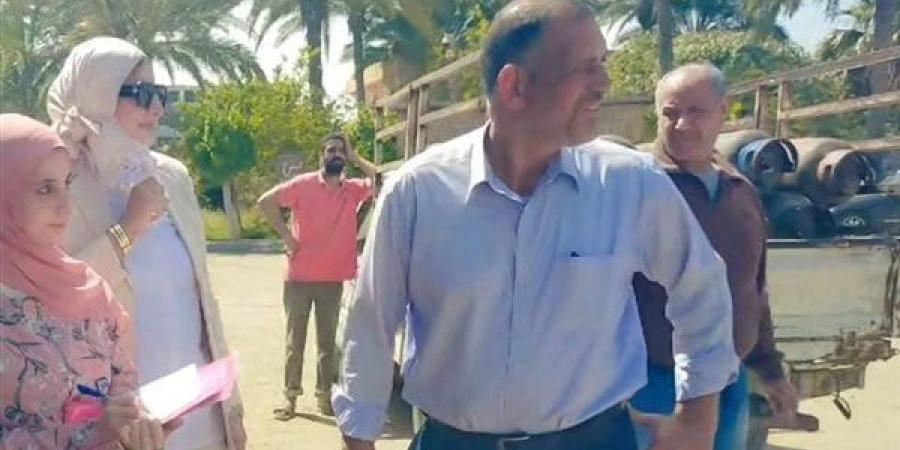 إعدام أغذية فاسدة في حملة تموينية مكبرة بدمياط