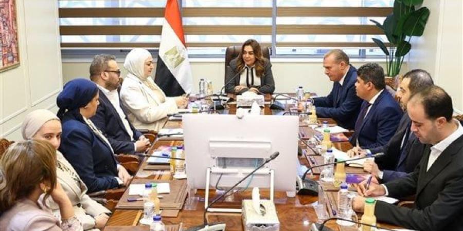 وزيرة التنمية المحلية: دمج الأبعاد البيئية في خطط التنمية المستدامة بالمحافظات