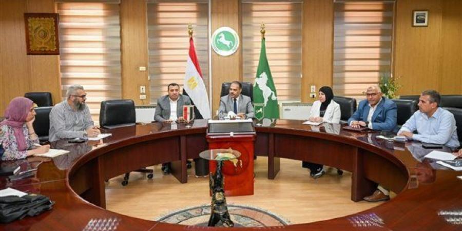 اجتماع تنسيقي لبحث إعادة تأهيل محطة معالجة صرف العصلوجي بالزقازيق