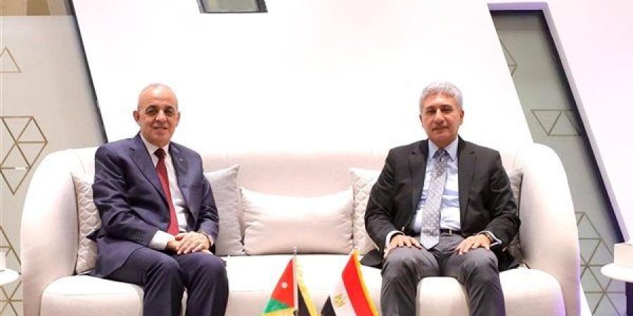 مقترح لإطلاق منتج للسياحة الروحانية يربط بين المواقع الدينية في مصر والأردن