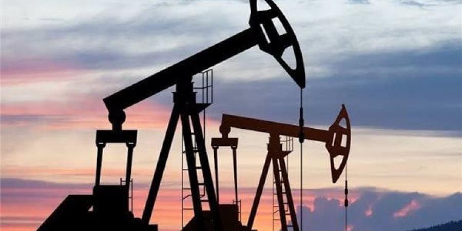 بعد انتهاء مهلة المفاوضات الأمريكية الإيرانية.. التوتر يسيطر على أسواق النفط
