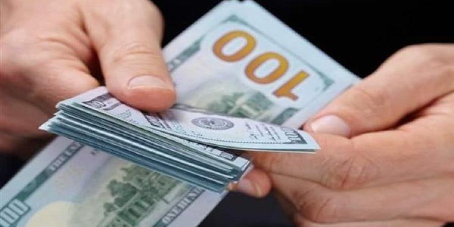 سعر الدولار اليوم الأربعاء في عدد من البنوك