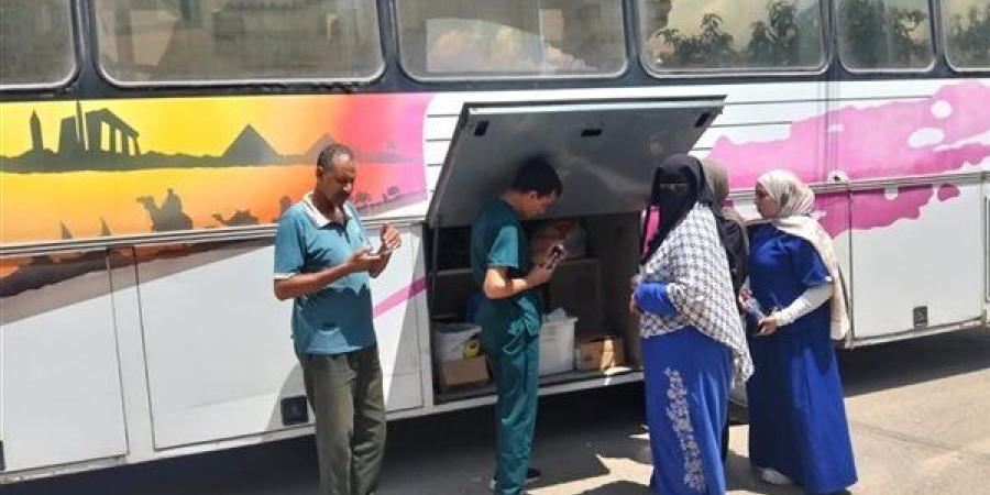 قافلة جامعة قناة السويس تصل الكيلو 13 بالإسماعيلية لتقديم خدمات متكاملة