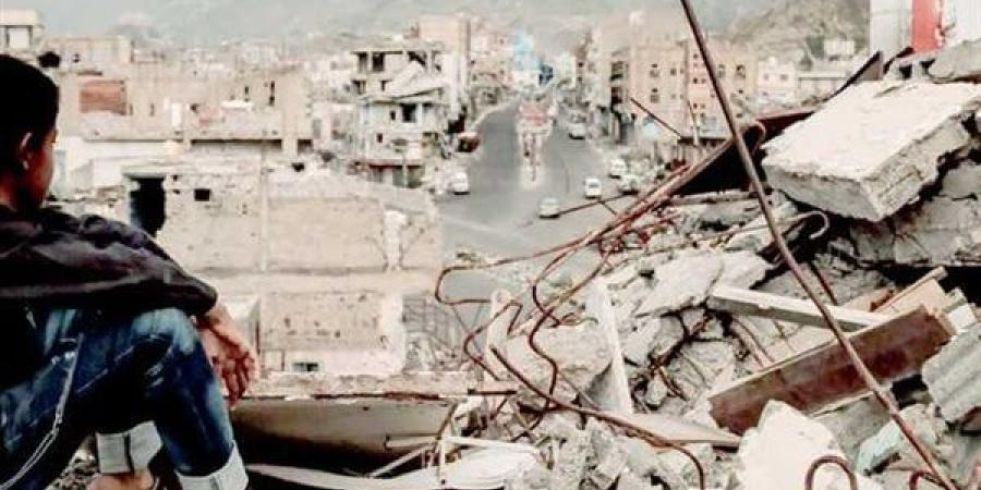 دبلوماسي سابق: الأزمة اليمنية أمام مفترق طرق بين حرب استنزاف وتصعيد أوسع