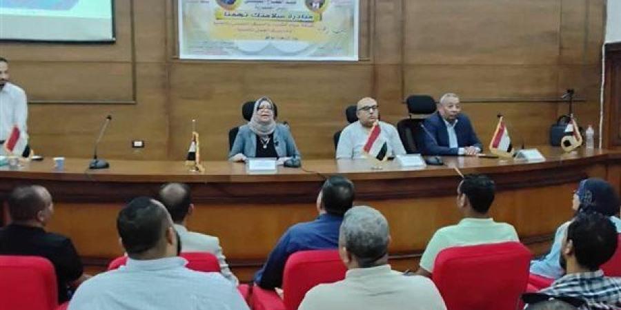 «سلامتك تهمنا».. مبادرة توعوية للعاملين بـ «مياه الشرب» في المنيا