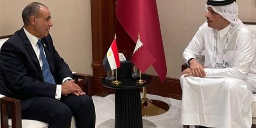 اتفاقيات جديدة ومشروعات استثمارية كبرى.. مُخرجات لقاء وزير الخارجية مع نظيره القطري