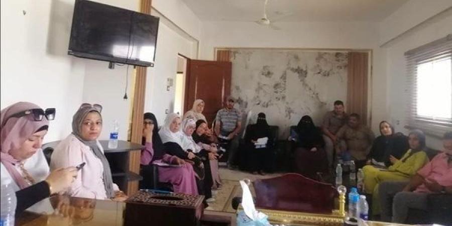 ندوة تثقيفية حول التأمين الصحي الشامل وتمكين المرأة بالإسماعيلية
