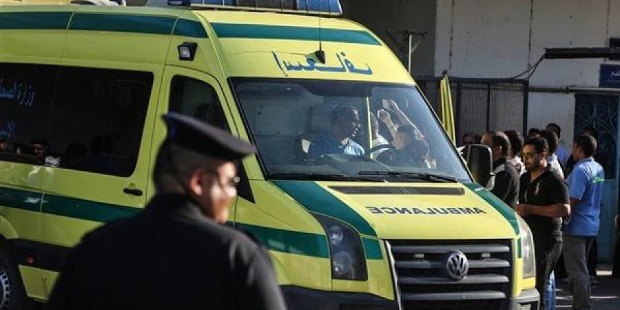 حادث مروع بالغربية.. مصرع 3 وإصابة 4 في تصادم سيارتين بقطور