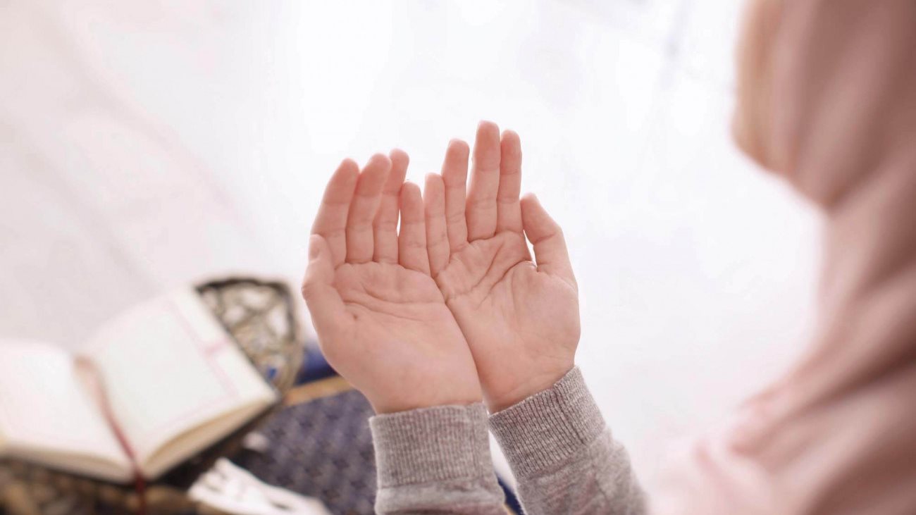 أدعية المولد النبوي لفتح الأبواب وتفريج الكروب .. ترددها الآن!
