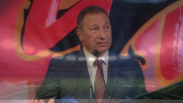 جلسة الخطيب مع لاعبي الفريق والجهاز الفني بحضور ياسين منصور