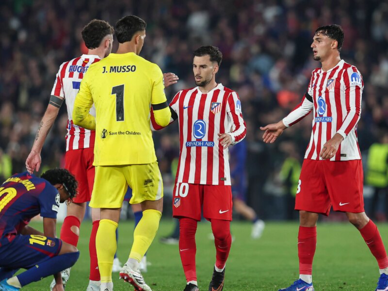 لقطة من الدوري السعودي تفصح عن الظلم التحكيمي الذي واجه برشلونة في دوري الأبطال