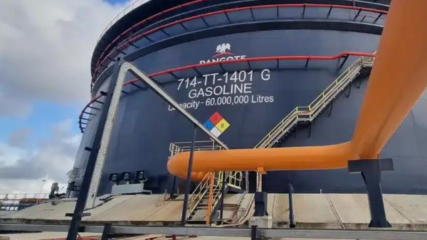 أغنى رجل في إفريقيا يقدم دول شرق القارة عرضاً لحصة ثلاثين بالمئة من مشروع مصفاة نفطية في كينيا
