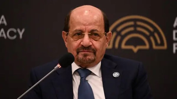 رئيس الوزراء اليمني يؤكد عدم السماح بتحويل اليمن إلى ساحة لمشاريع عابرة للحدود