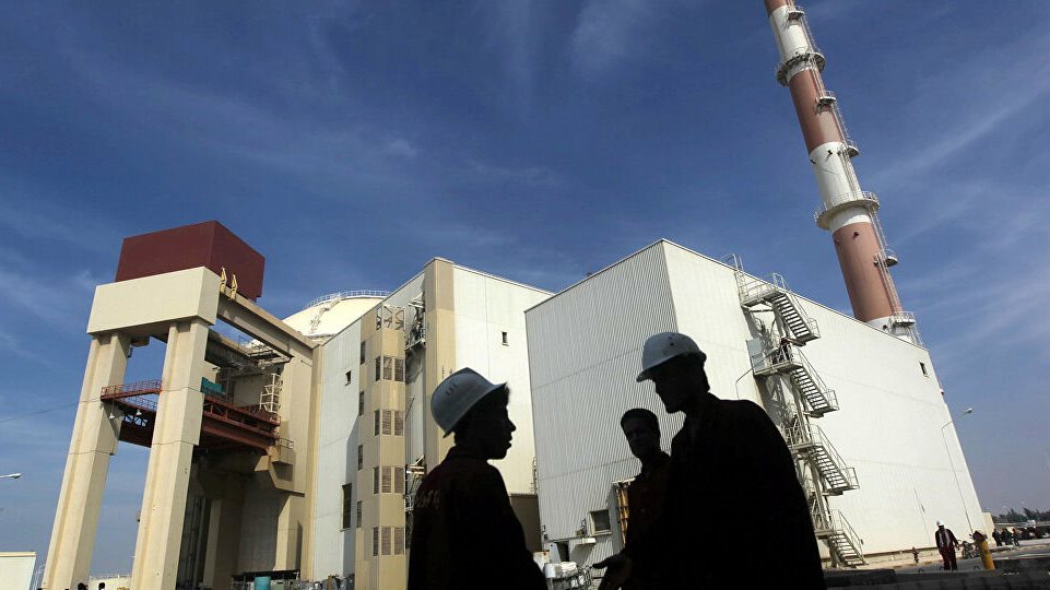 عودة الموظفين الروس إلى محطة بوشهر النووية بعد تراجع حدة التوترات