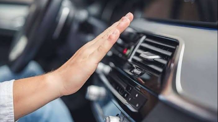 7 عادات تزيد من ضعف تكييف سيارتك في الصيف قبل أن تتسبب في تلفه