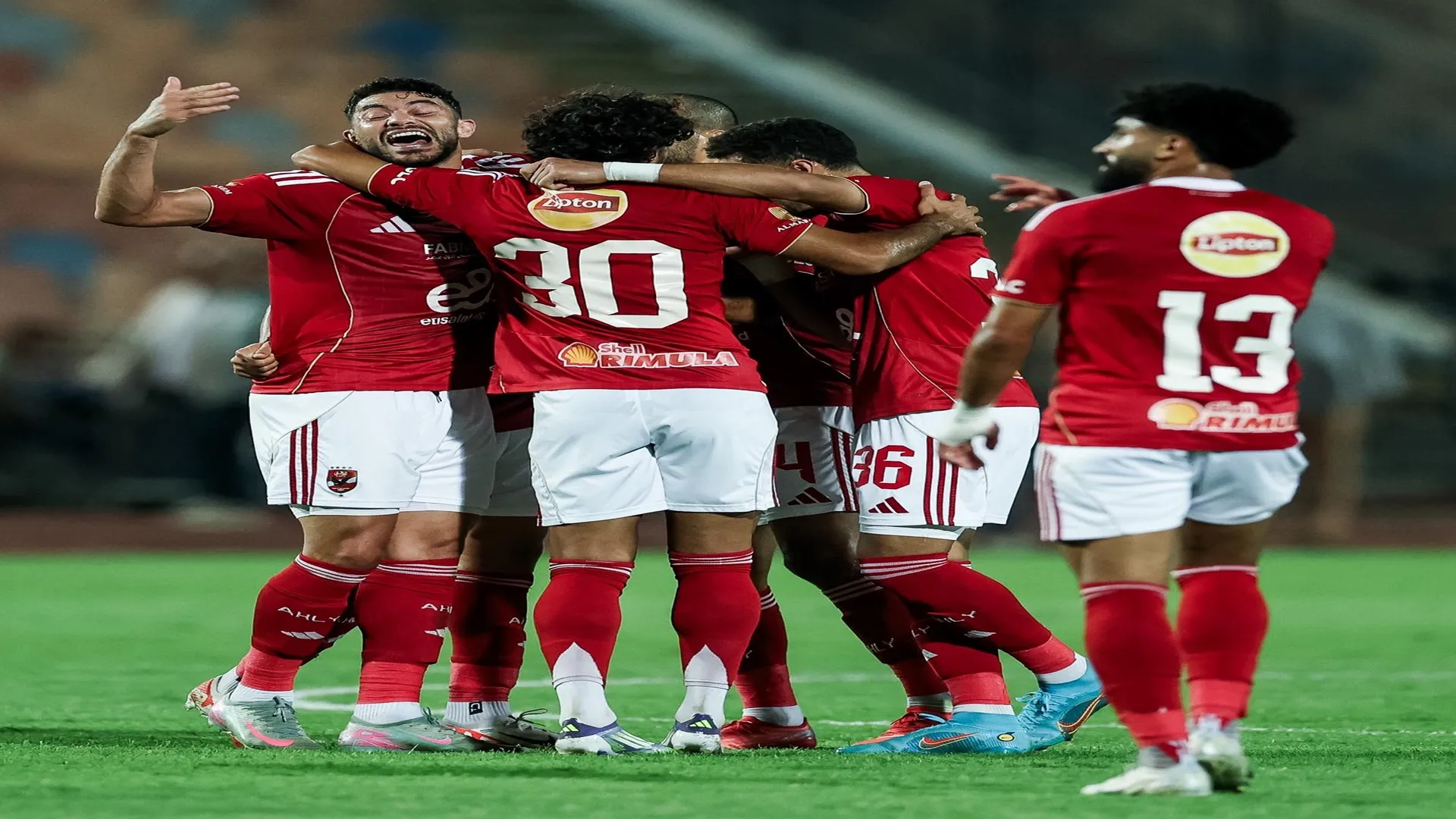 ميدو ينتقد حكم لقاء الأهلي وإنبي: “ركلة جزاء من عالم الخيال”