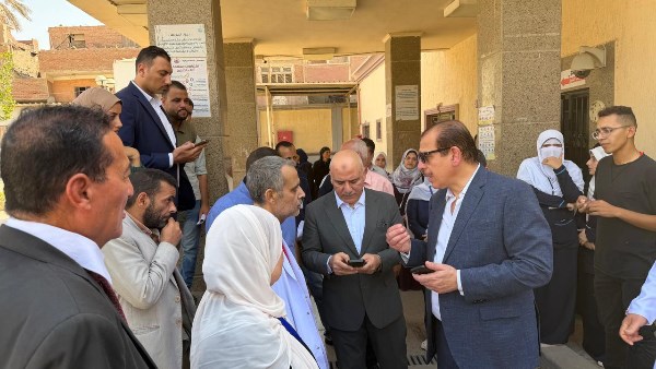 نائب وزير الصحة يحيل مسؤولي وحدة طبية في الجيزة للتحقيق بسبب عدم وجود أطباء