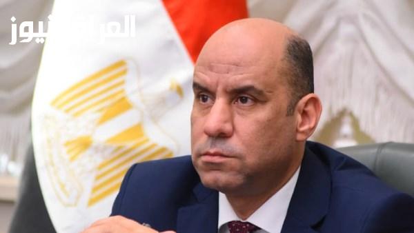 وزير العمل يفرض على المنشآت التي تضم عشرة عمال أو أكثر وضع لائحة خاصة بها