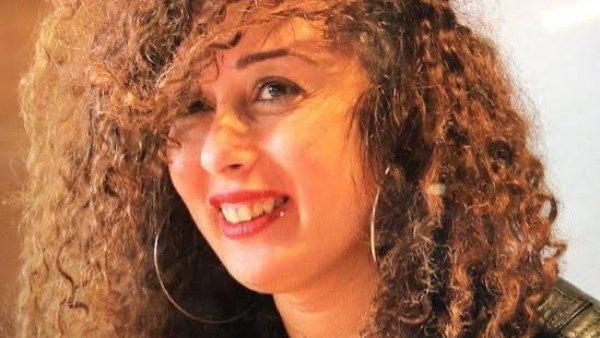 آيتن أمين تعلن عن وفاة والدتها وتحدد موعد الجنازة
