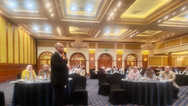 التعليم يواظب على تدريب كوادر التدريس لتطبيق نظام البكالوريا في عدة محافظات