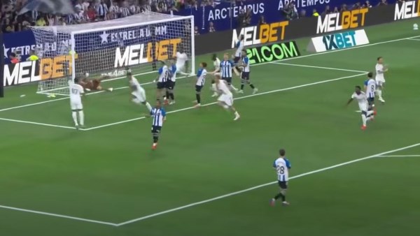 التعادل 1-1 يسيطر على أحداث الشوط الأول بين ريال مدريد وإسبانيول في الدوري الإنجليزي