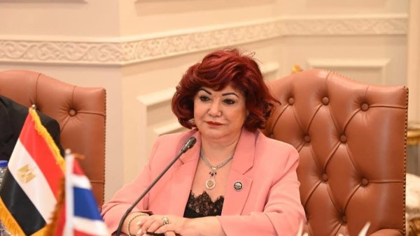 نورا علي تشير إلى تأكيد توجيهات الرئيس على أن المواطن يأتي في صميم أولويات الدولة