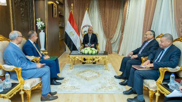 تسعى الإنتاج الحربي إلى فتح أسواق جديدة لمنتجاتها في أوغندا من أجل تعزيز التعاون الصناعي