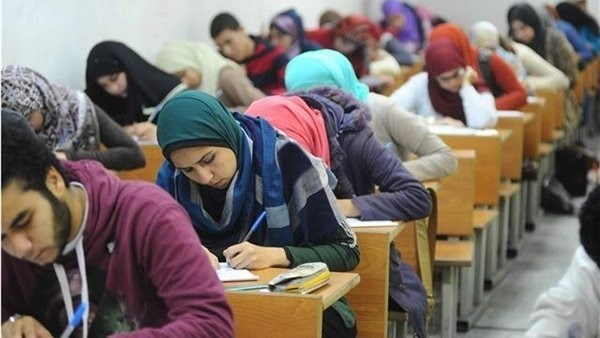 إشادة برلمانية بدعم الرئيس السيسي لجهود الاستعدادات لافتتاح المدارس والجامعات: نحو تعزيز كفاءة المنظومة التعليمية.