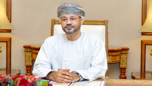 وزير خارجية عمان يناقش تطوير التعاون المشترك مع نظيريه في تونس وبروناي