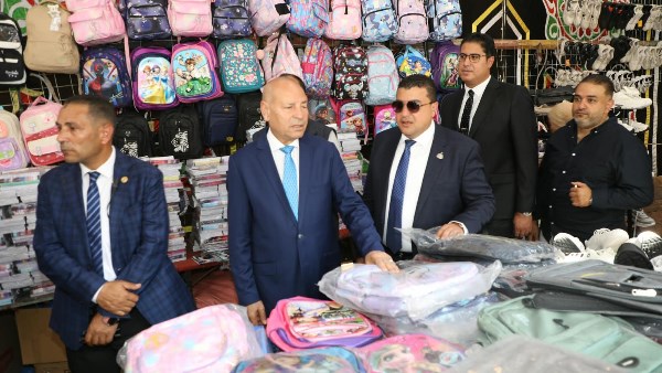 محافظ القاهرة يطلق معرض أهلًا مدارس في وسط القاهرة وباب الشعرية