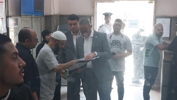 محافظ الجيزة يراقب سير العمل في المراكز التكنولوجية ويزور حالة النظافة في القومية وبشتيل