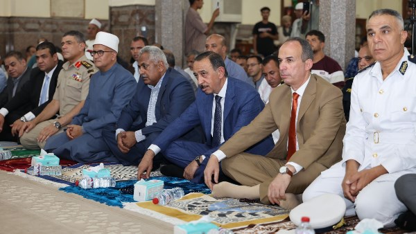 محافظ سوهاج ومدير الأمن يشاركان في احتفال الأوقاف بذكرى المولد النبوي الشريف في مسجد العارف بالله