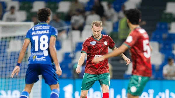 الاتفاق يتغلب على الفتح ويواصل انتصاراته في الدوري السعودي بفوز ثمين 1-0