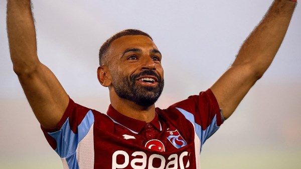 محمد صلاح يرد على المشككين بتسجيل هدفين أمام باشاك شهير